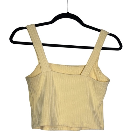 American Eagle Cropped Tank Top Butter Yellow Size Medium Ribbed Cute - Picture 2 of 7